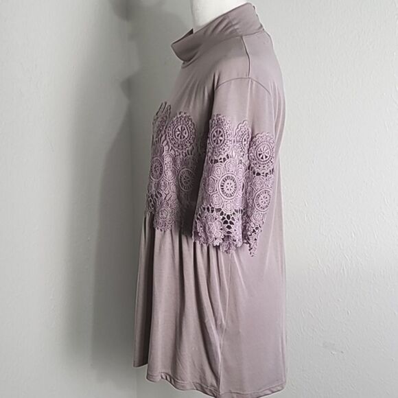 Shannon Ford NY Light Purple Loose Turtleneck Top, Purple Embroidery, Size Large - Picture 6 of 10